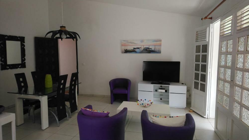 Appartement Gliceria Grande Anse Ngoại thất bức ảnh
